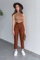 Pocket detail arched pants -