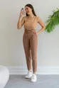 Pocket detail arched pants -